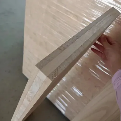 Strukturalna sklejka z litego drewna kompozytowego Paulownia Edge